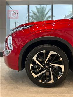 ميتسوبيشي اوتلاندر